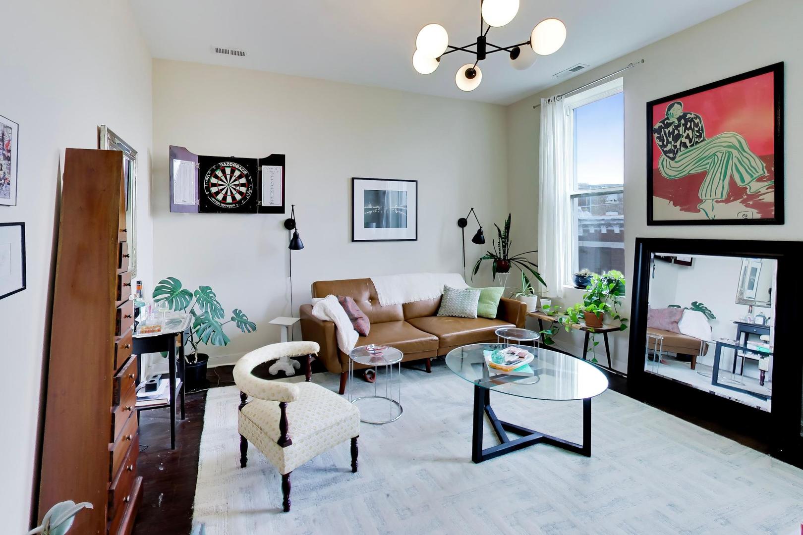 1418 West 18th Street, Unit 3 Chicago, IL 60608 - Photo 3 of 20