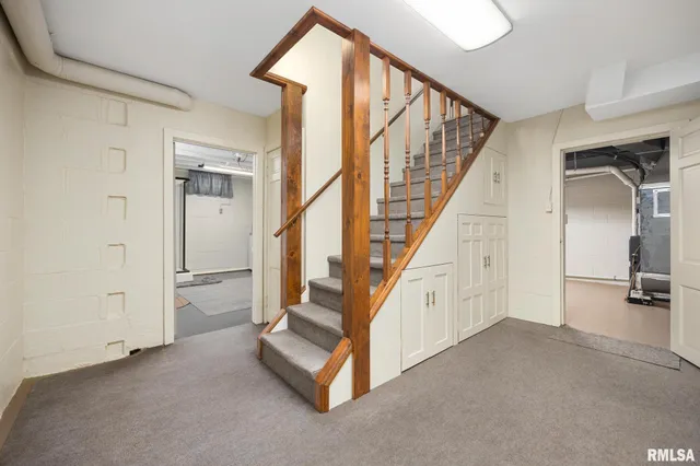 $199,900 | 601 Roosevelt Street, Creve Coeur, IL 61610