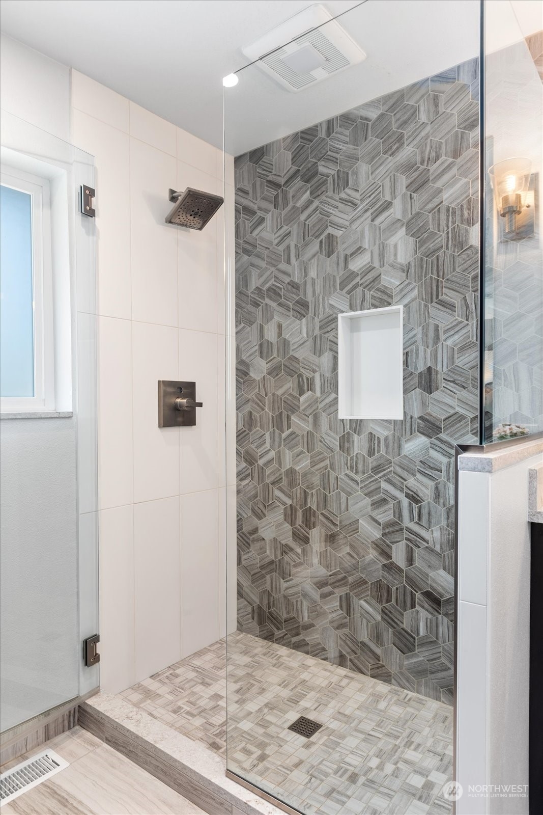 815 213th Street Southeast Bothell, WA 98021 - Photo 21 of 37 a bathroom with a shower
