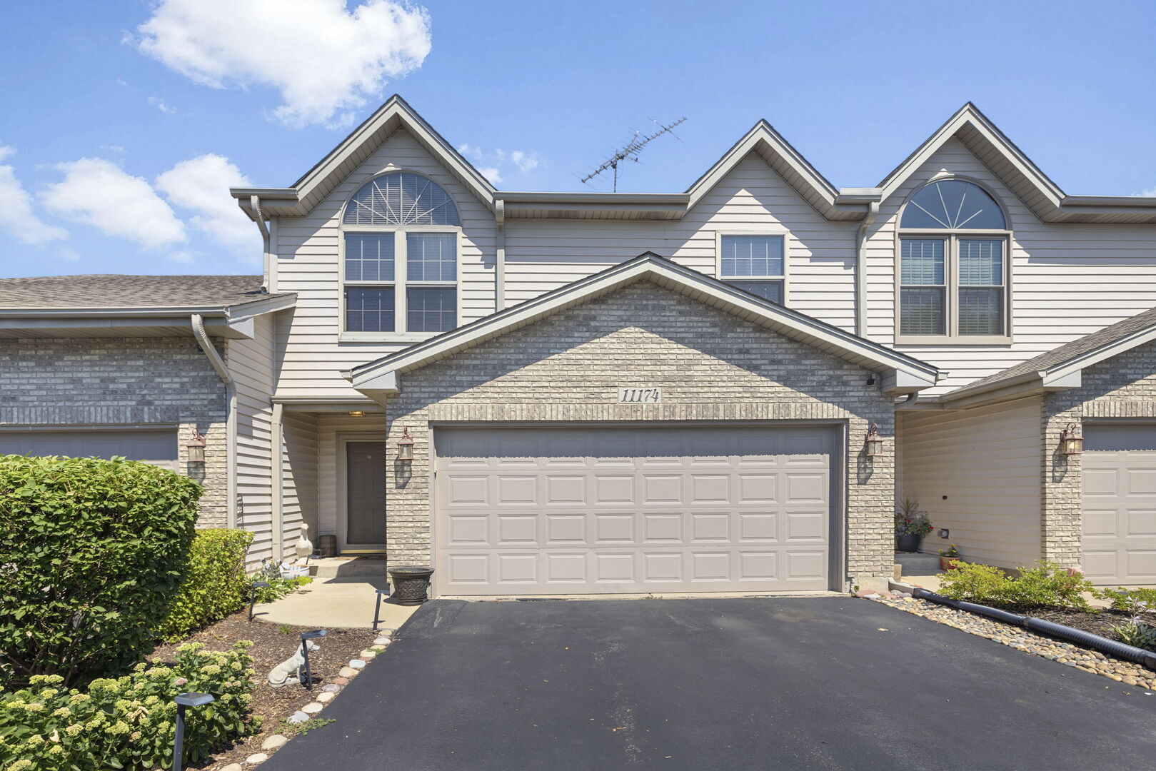 11174 West Algonquin Road, Unit 11174 Huntley, IL 60142 - Photo 1 of 28