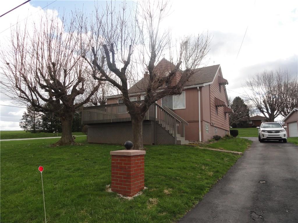 Wonderful country location with 1.57 acres.