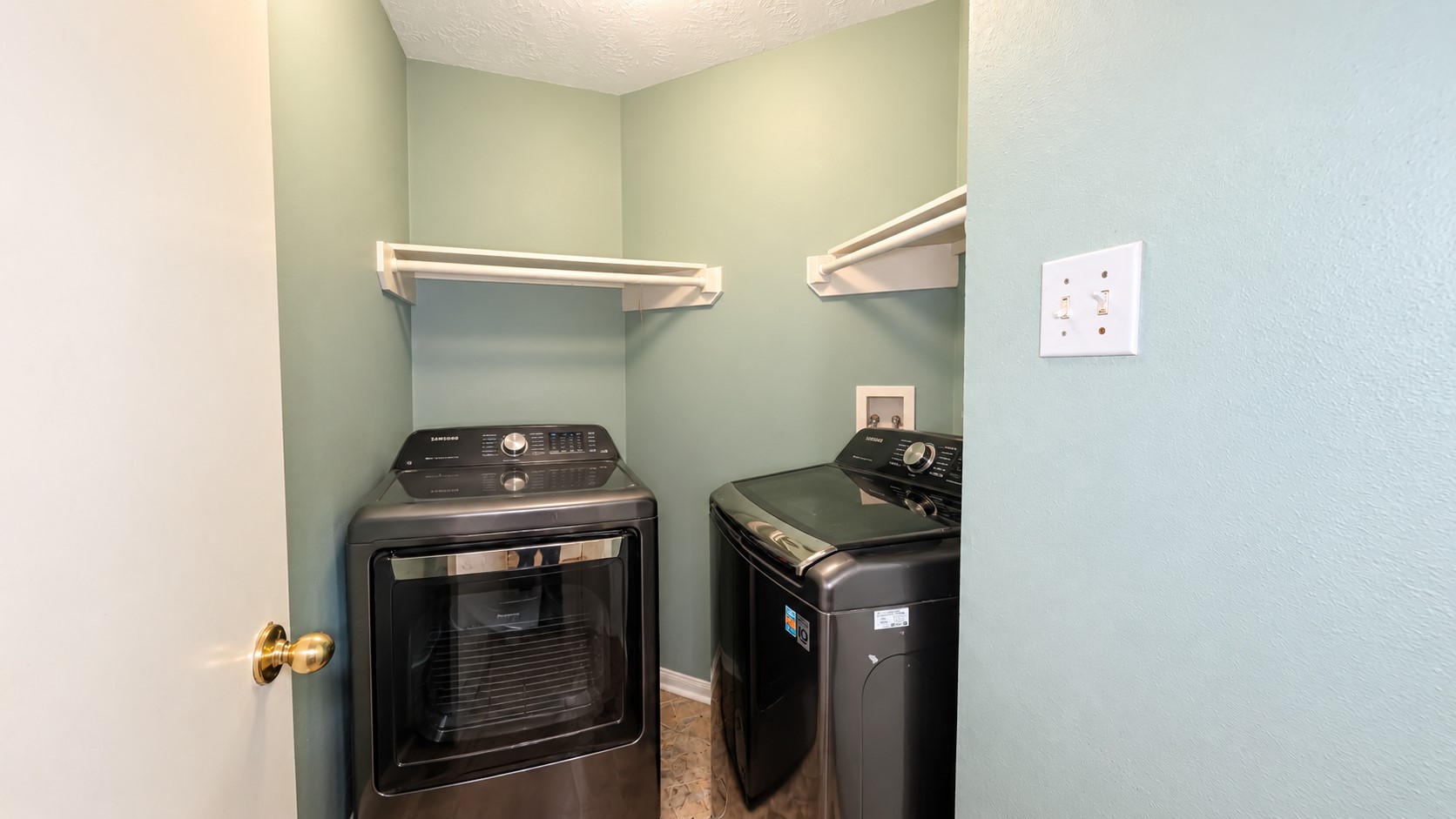 5026 Edgegate Drive Spring, TX 77373 - Photo 13 of 16 Gallery Image 13