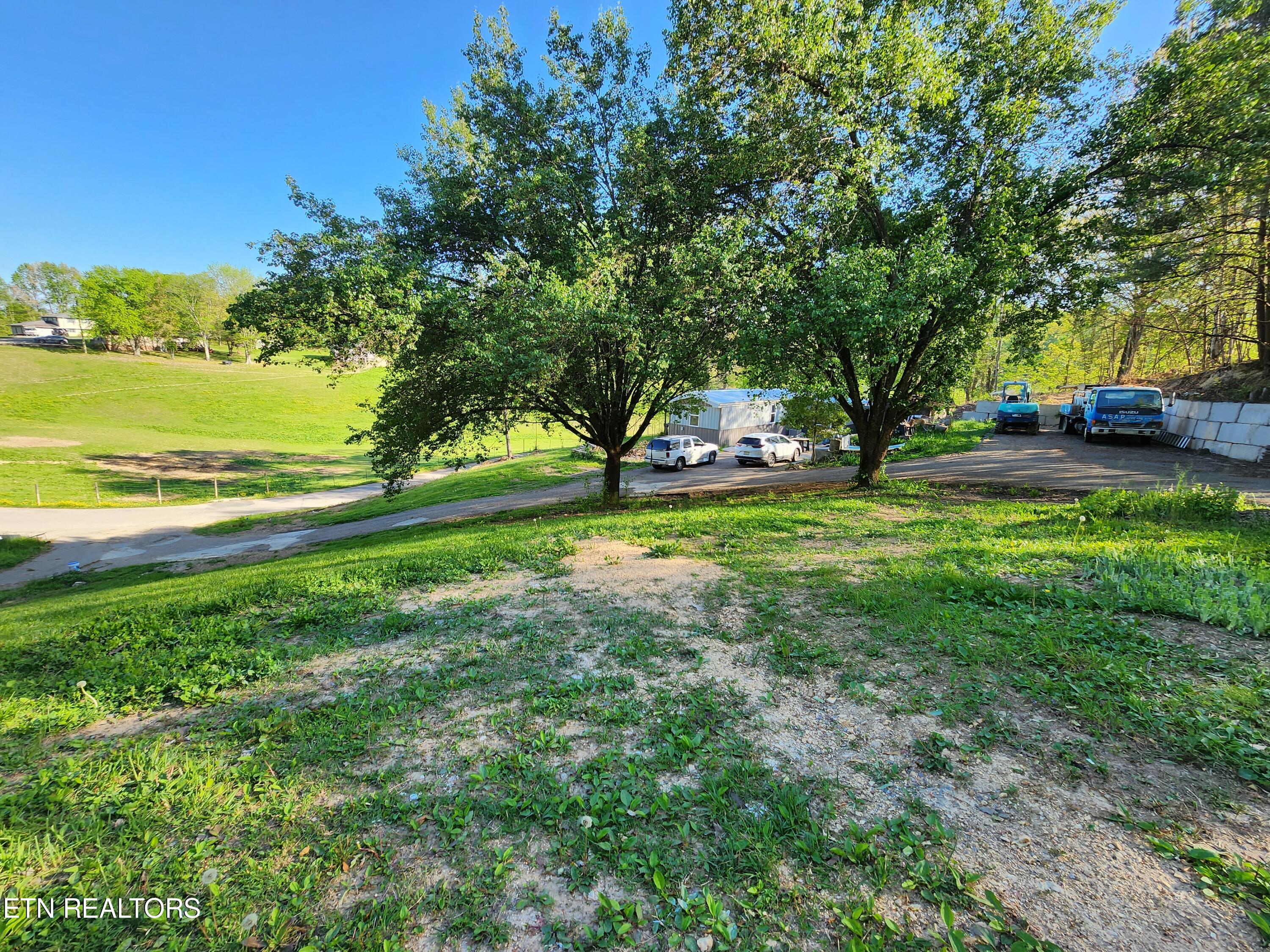 366 Coolidge Road La Follette, TN 37766 - Photo 41 of 42 20240418_175450