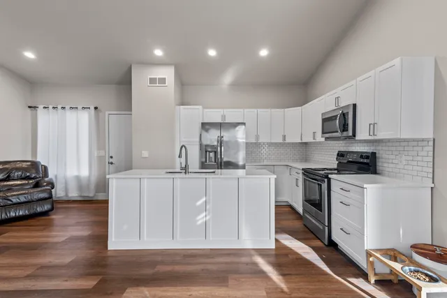 $419,000 | 6657 Uecker Drive, DeForest, WI 53532