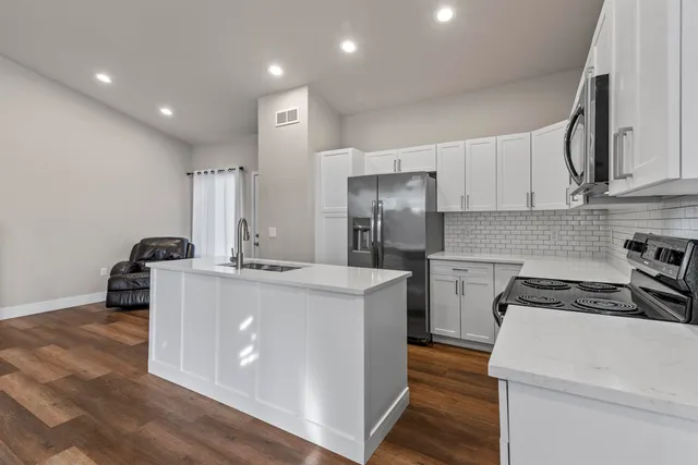 $419,000 | 6657 Uecker Drive, DeForest, WI 53532