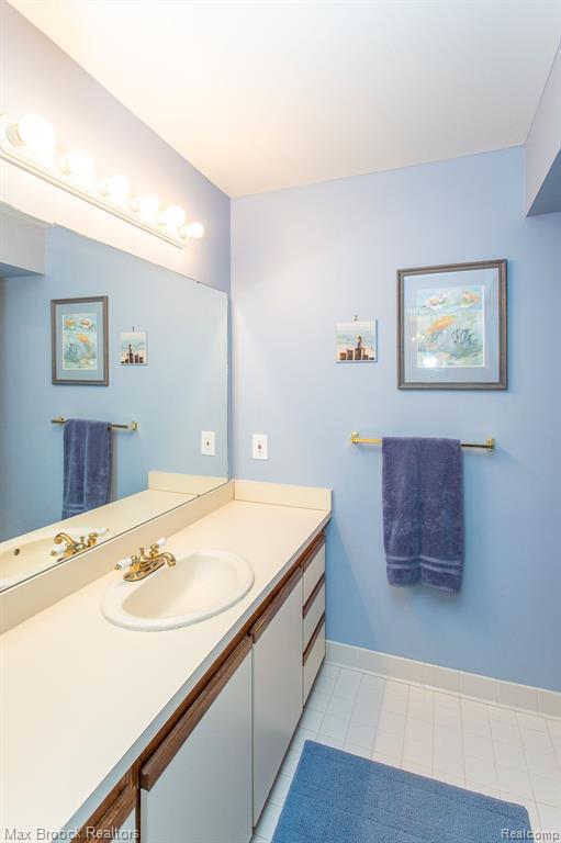 1501 Meadowside Drive Rochester Hills, MI 48307 - Photo 35 of 43