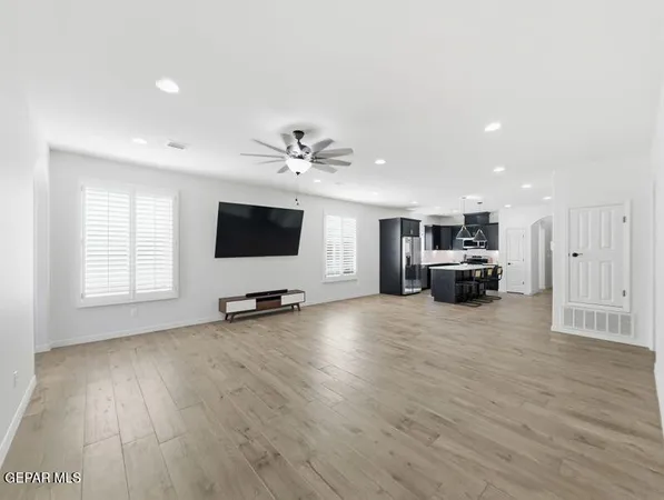 $340,500 | 274 Glenlivet Way, El Paso, TX 79928