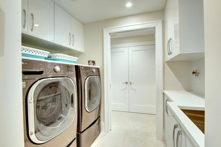 7451 Northeast Bay Isle Court Boca Raton, FL 33487 - Photo 22 of 41 Laundry Room