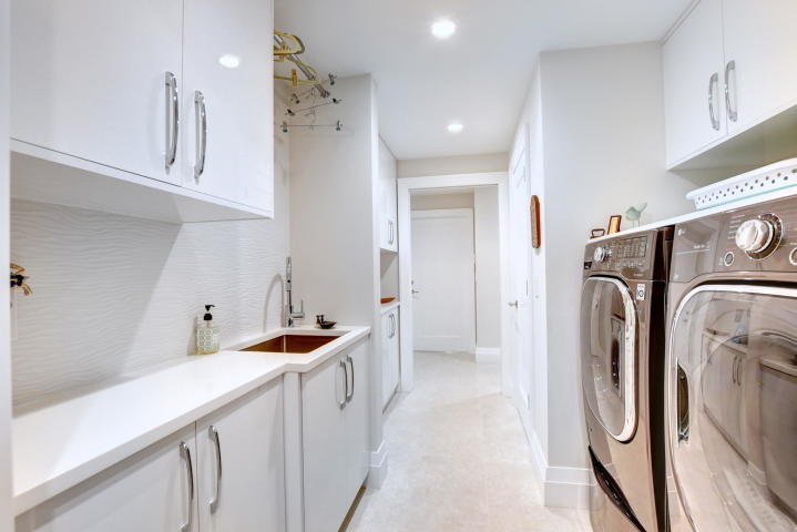 7451 Northeast Bay Isle Court Boca Raton, FL 33487 - Photo 23 of 41 Laundry Room - Pantry