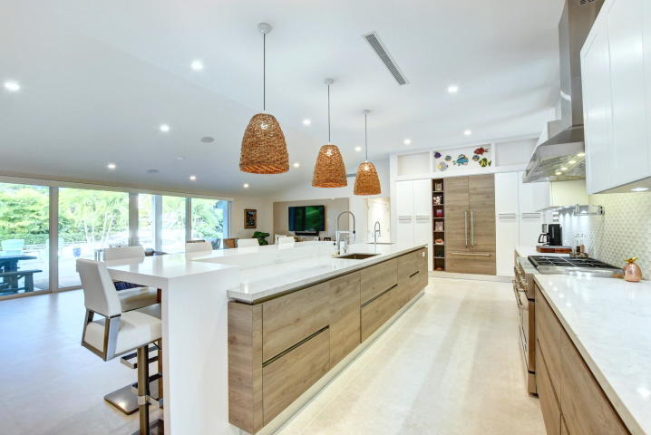 7451 Northeast Bay Isle Court Boca Raton, FL 33487 - Photo 3 of 41 Kitchen