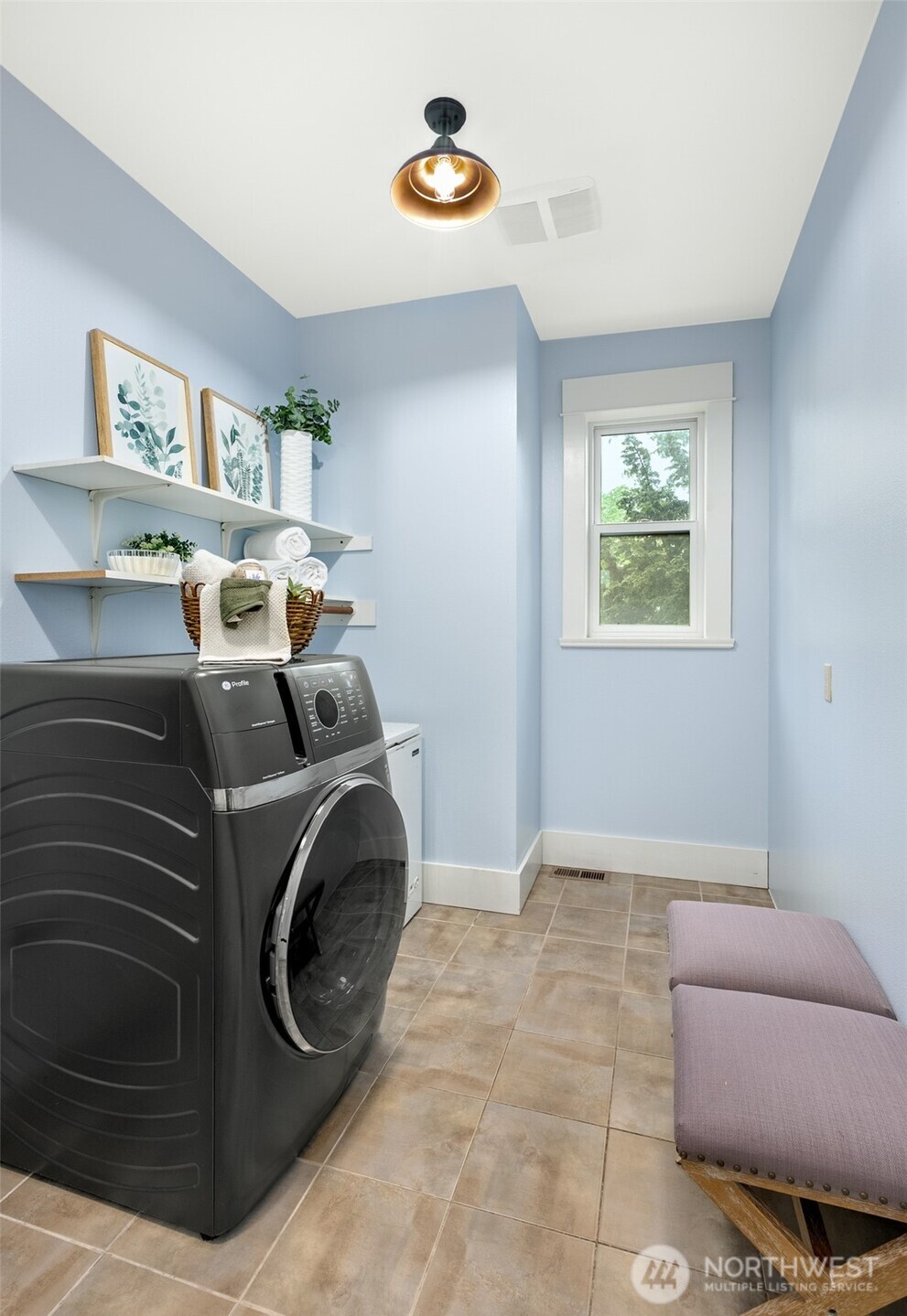 2304 Norman Road Stanwood, WA 98292 - Photo 11 of 39 a utility room with dryer and washer