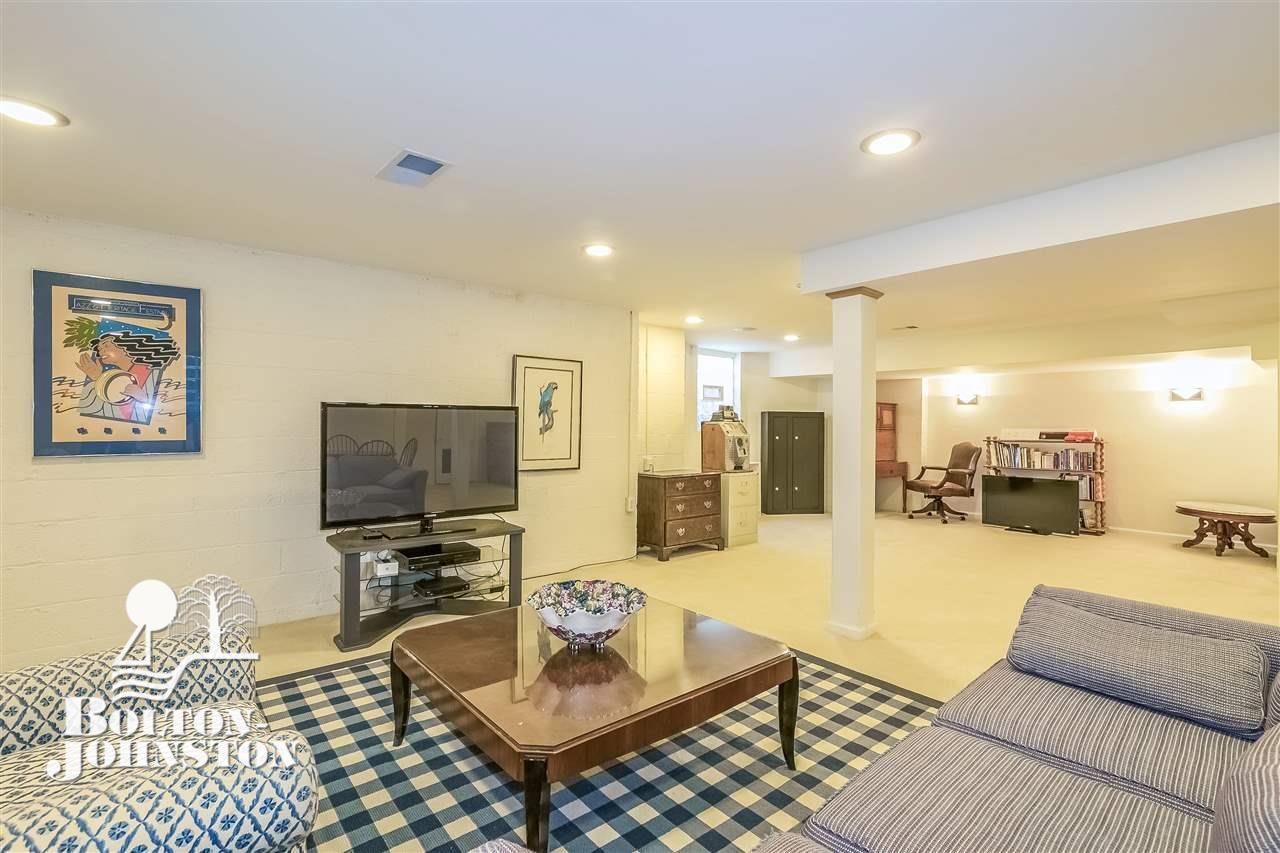 110 Touraine Road Grosse Pointe Farms, MI 48236 - Photo 44 of 68