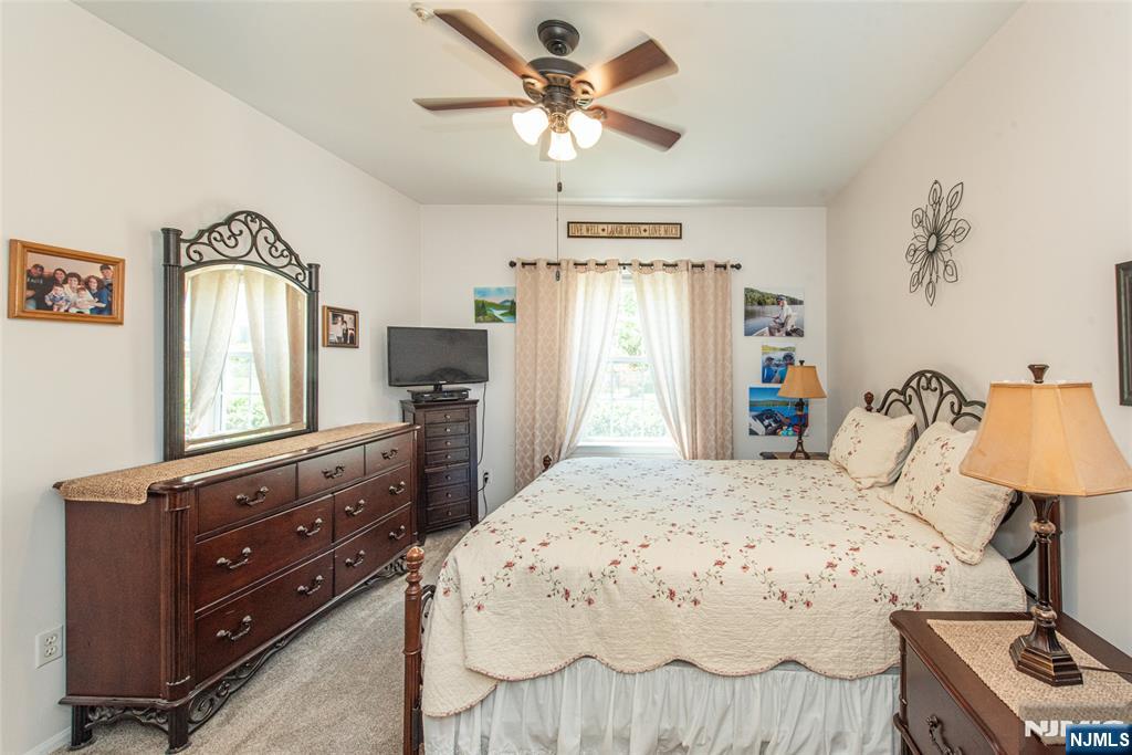 6104 Richmond Road West Milford, NJ 07480 - Photo 5 of 22