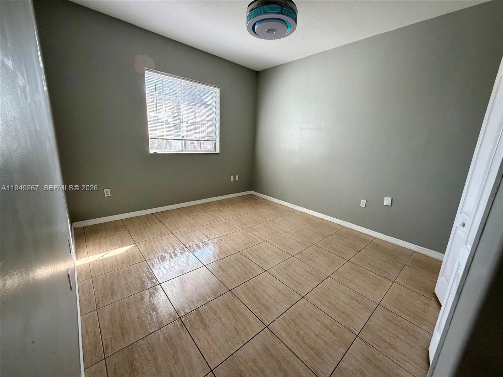 15364 Southwest 32nd Terrace Miami, FL 33185 - Photo 20 of 35