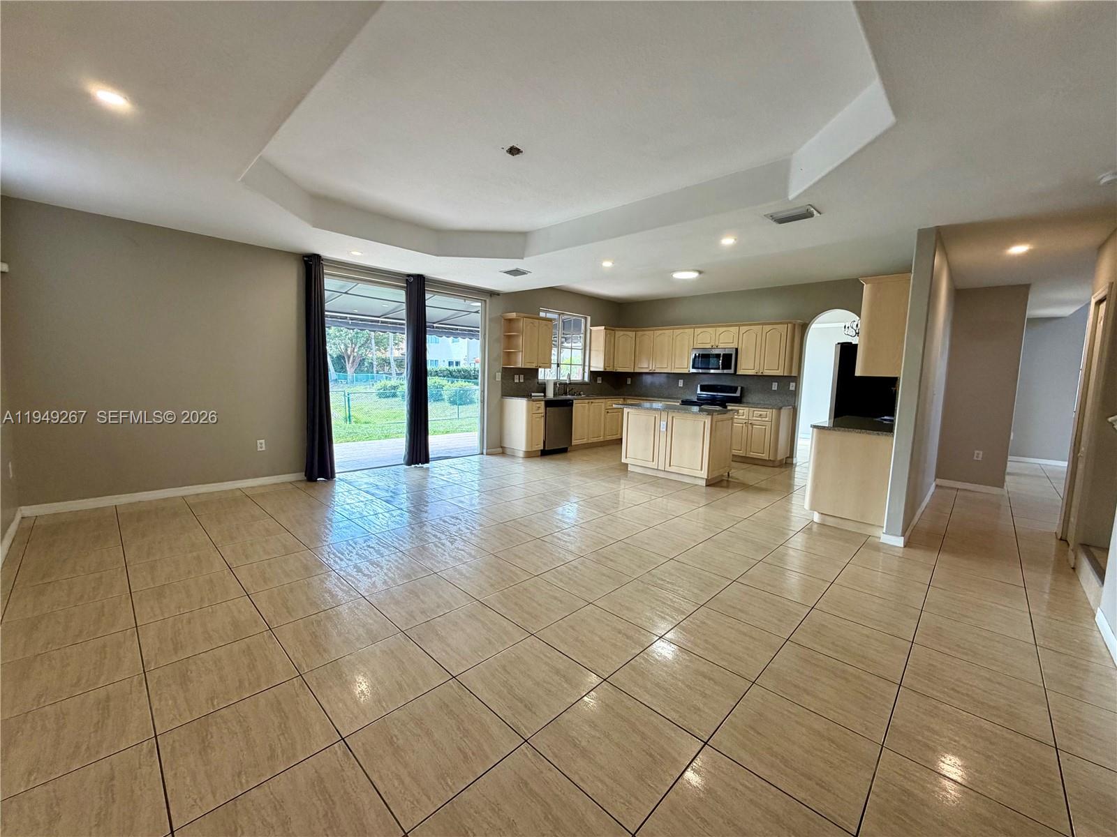 15364 Southwest 32nd Terrace Miami, FL 33185 - Photo 10 of 35