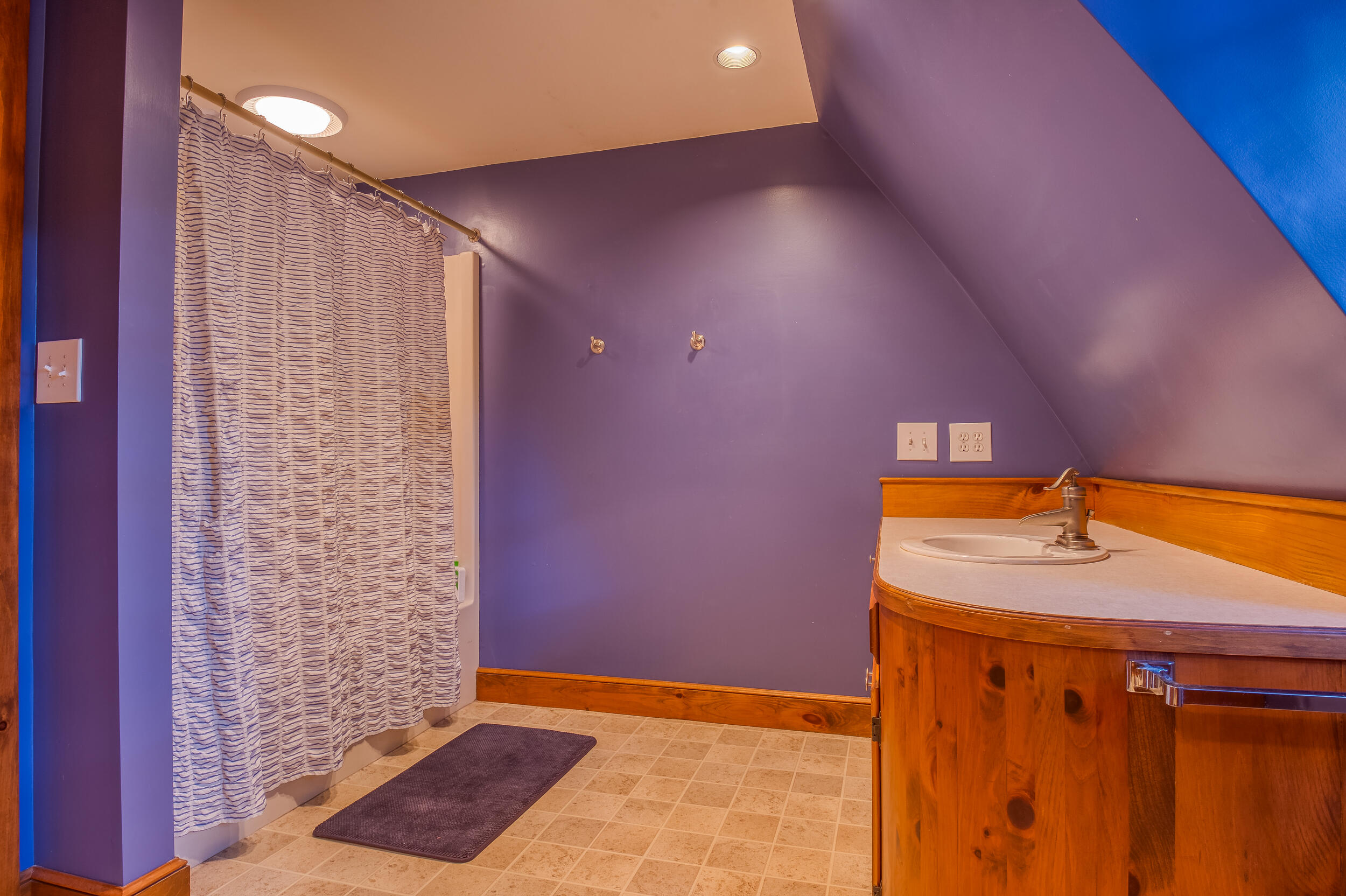 172 Mills Road Kennebunkport, ME 04046 - Photo 63 of 84 Upstairs Bathroom