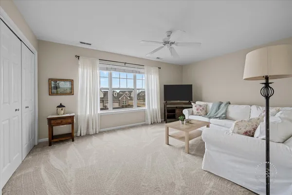 $420,000 | 1167 Freedom Road, Elburn, IL 60119