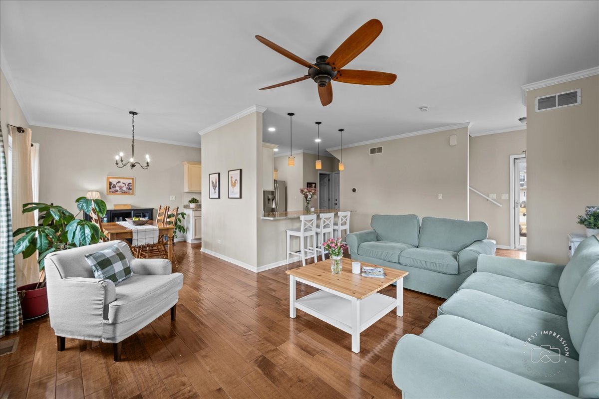 1167 Freedom Road Elburn, IL 60119 - Photo 4 of 21