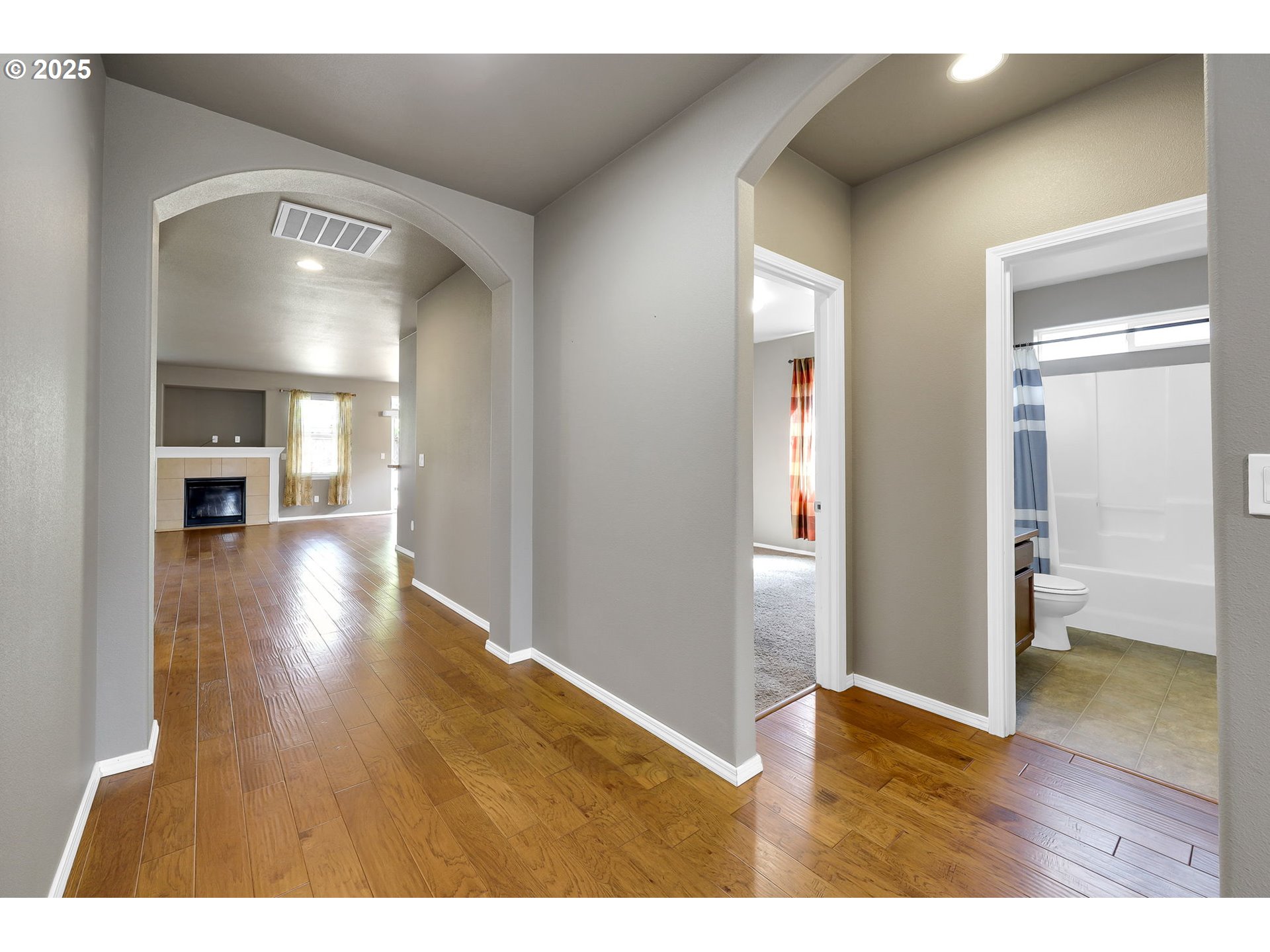 5770 Mineral Way Springfield, OR 97478 - Photo 2 of 18 a view or gallery with wooden floor