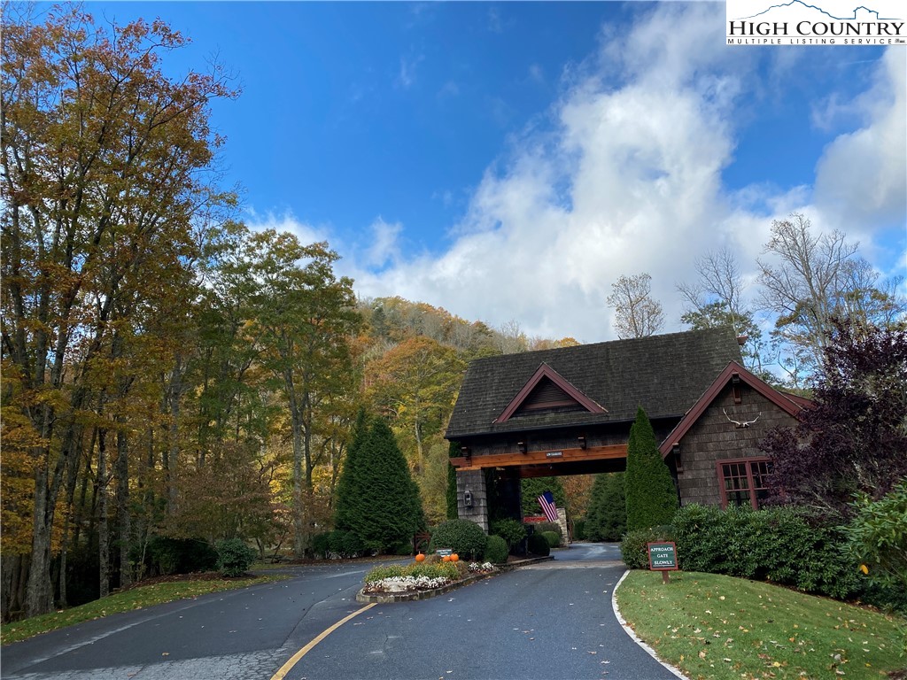 Lot 135 Firethorn Trail Blowing Rock, NC 28605 - Photo 9 of 19