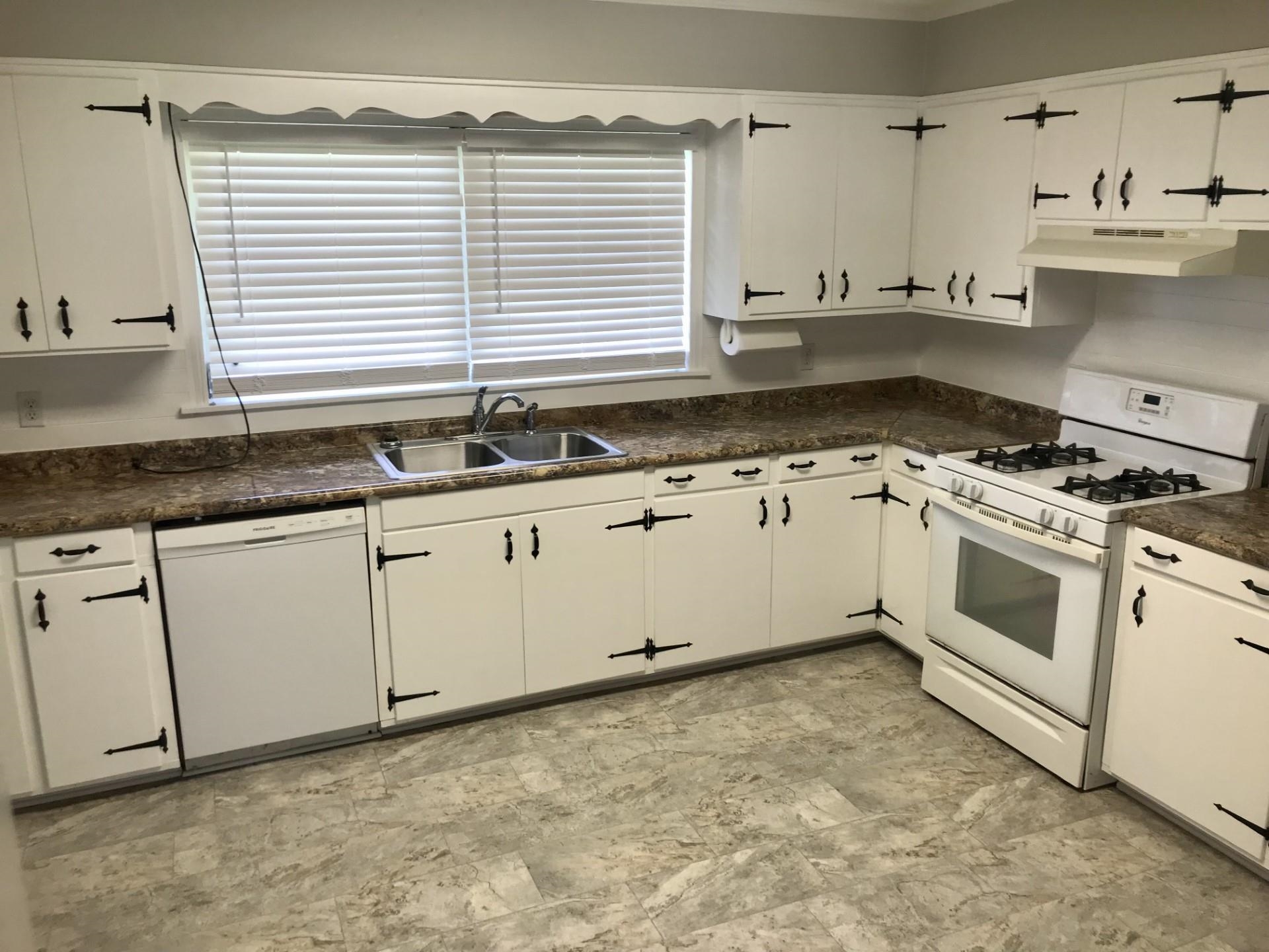 22250 Phillipsville Road Bay Minette, AL 36507 - Photo 3 of 38