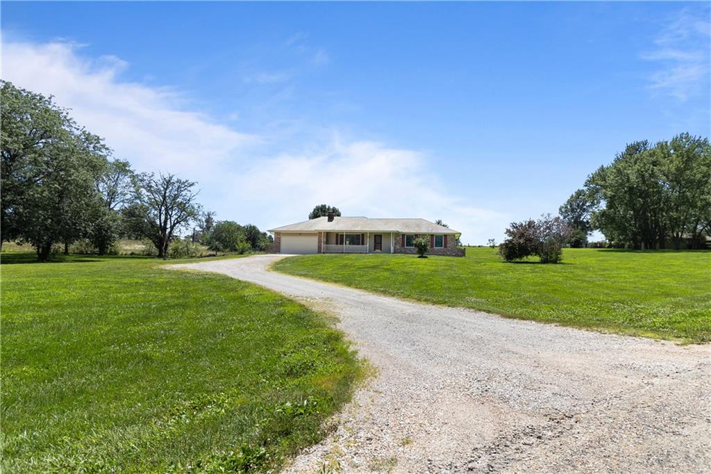 8 Northwest 515th Road Warrensburg, MO 64093 - Photo 13 of 54