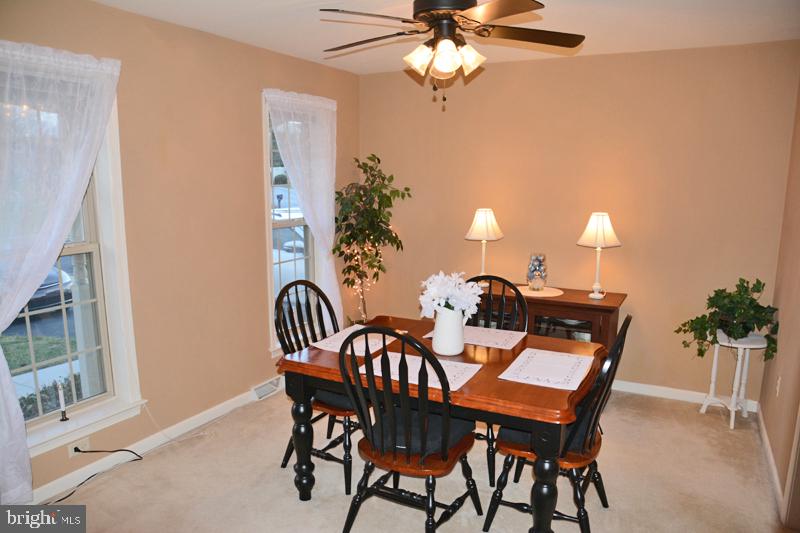 1691 Pioneer Road Lancaster, PA 17602 - Photo 17 of 37 Formal Dining Room