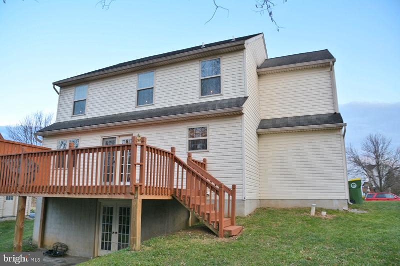 1691 Pioneer Road Lancaster, PA 17602 - Photo 34 of 37 Rear Exterior & Deck