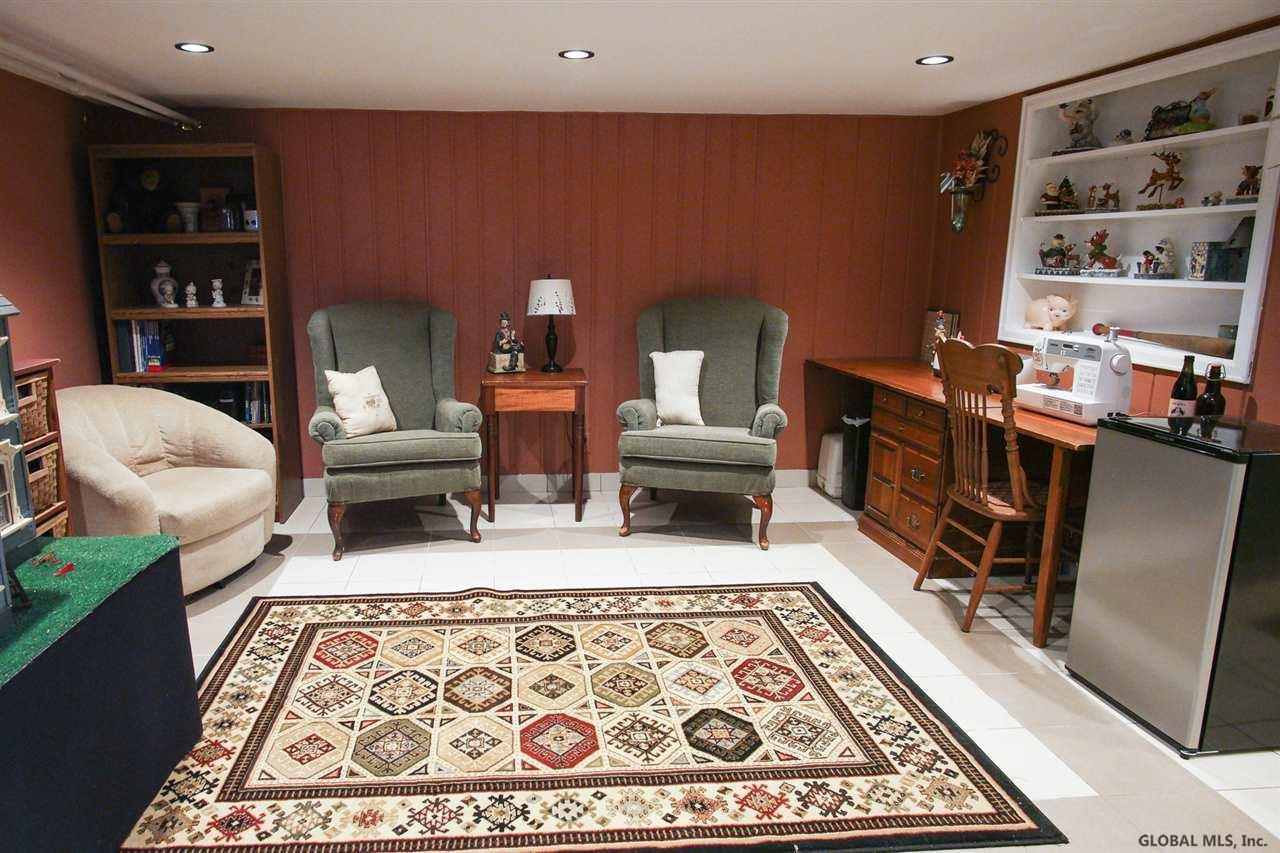 33 Halter Road Bethlehem, NY 12077 - Photo 19 of 28 Photo 19