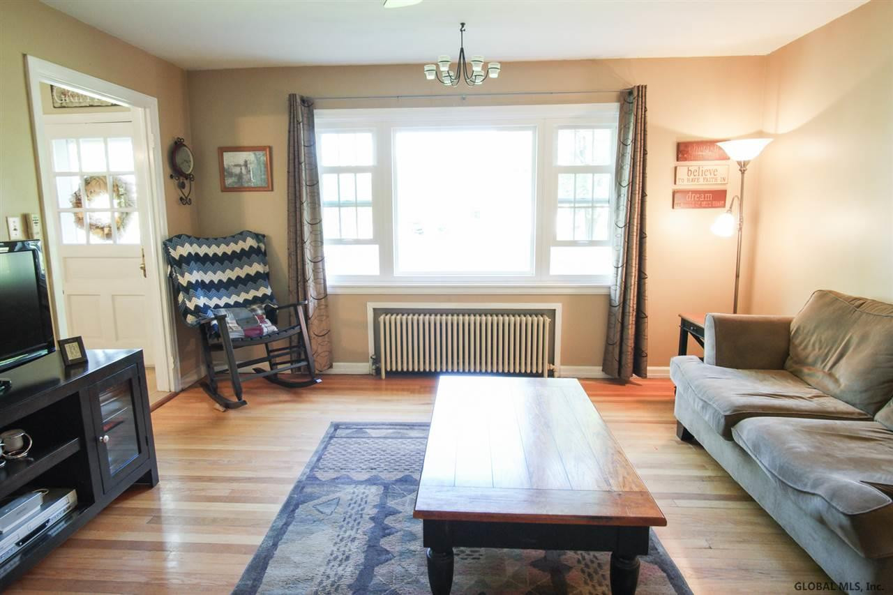 33 Halter Road Bethlehem, NY 12077 - Photo 8 of 28 Photo 8