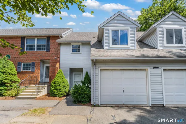 $284,900 | 190 Tomlinson Avenue, Unit 4B, Plainville, CT 06062