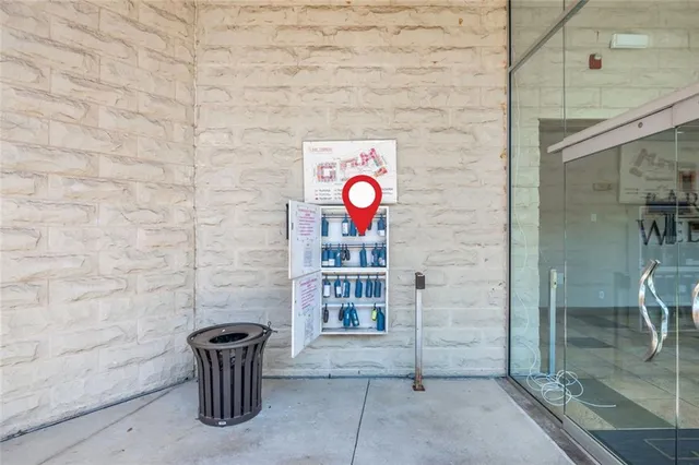 a view of a pathway both side of house