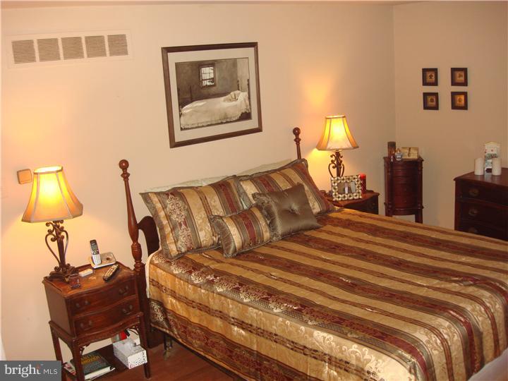 242 Deer Run Road Media, PA 19063 - Photo 14 of 21 Bedroom - Main