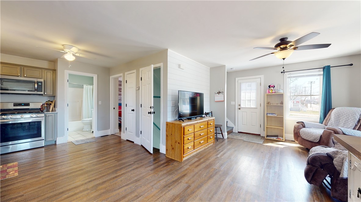 550 West Shore Road Warwick, RI 02889 - Photo 8 of 24