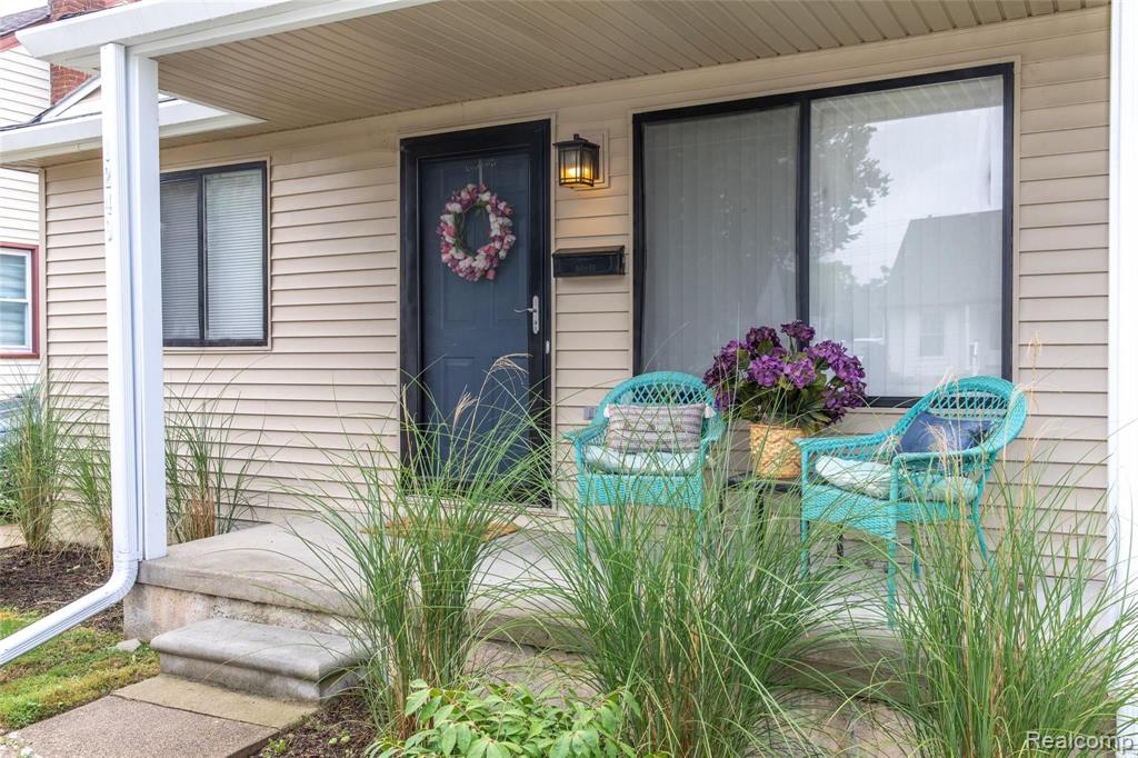 1249 Princeton Road Berkley, MI 48072 - Photo 1 of 38