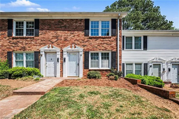 $151,995 | 311 Salisbury Street, Unit 4, Kernersville, NC 27284
