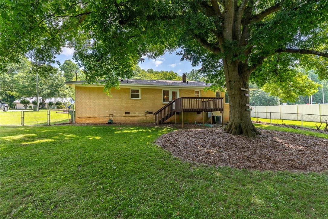 301 Playground Road Walhalla, SC 29691 - Photo 27 of 33
