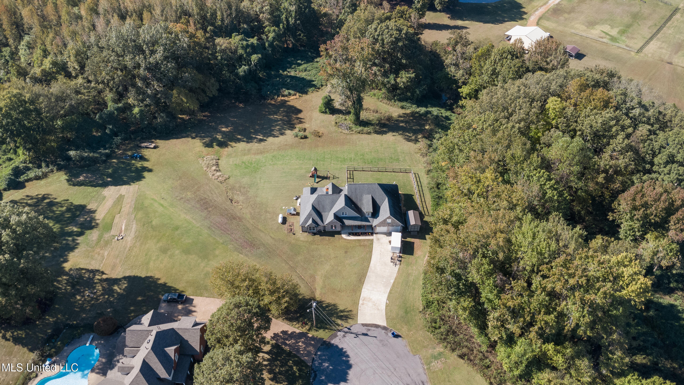4065 Misty Oaks Cove Nesbit, MS 38651 - Photo 31 of 34 32_dji_0003 - Copy
