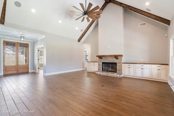 $549,900 | 4065 Misty Oaks Cove, Nesbit, MS 38651