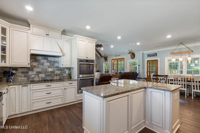 $563,000 | 4065 Misty Oaks Cove, Nesbit, MS 38651