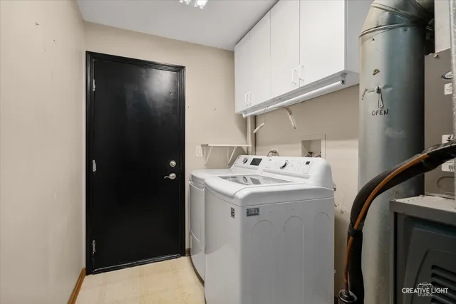 $2,400 | 230 St James Parkway, Unit A, Sugar Grove, IL 60554