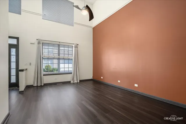 $2,400 | 230 St James Parkway, Unit A, Sugar Grove, IL 60554