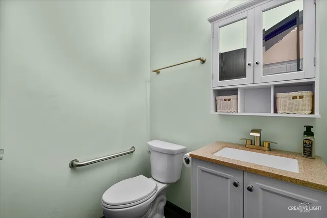 $2,400 | 230 St James Parkway, Unit A, Sugar Grove, IL 60554