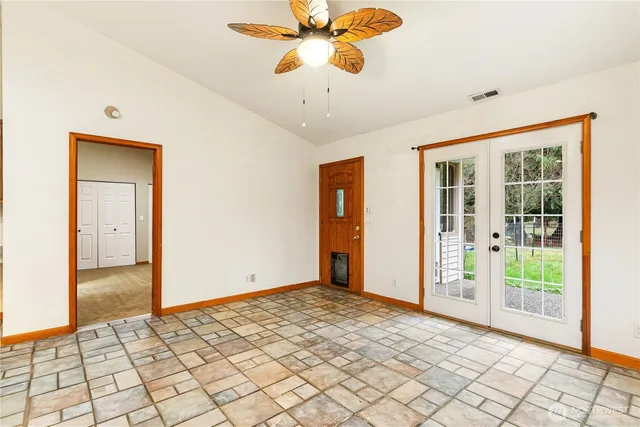 $949,000 | 31727 76th Avenue Northwest, Stanwood, WA 98292