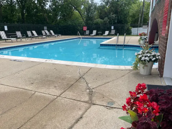 $2,000 | 24750 Olde Orchard Street, Novi, MI 48375