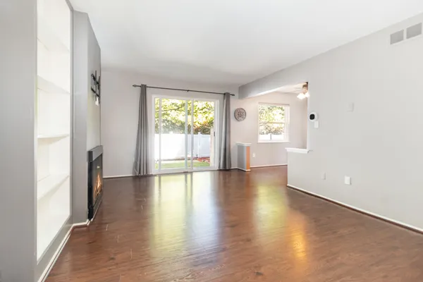 $2,000 | 24750 Olde Orchard Street, Novi, MI 48375