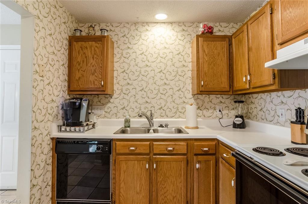 5697 Appleton Road Greensboro, NC 27405 - Photo 10 of 25 Gallery Image 10