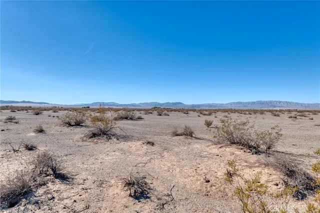 $295,000 | 85927 Eddie Albert Road, Twentynine Palms, CA 92277