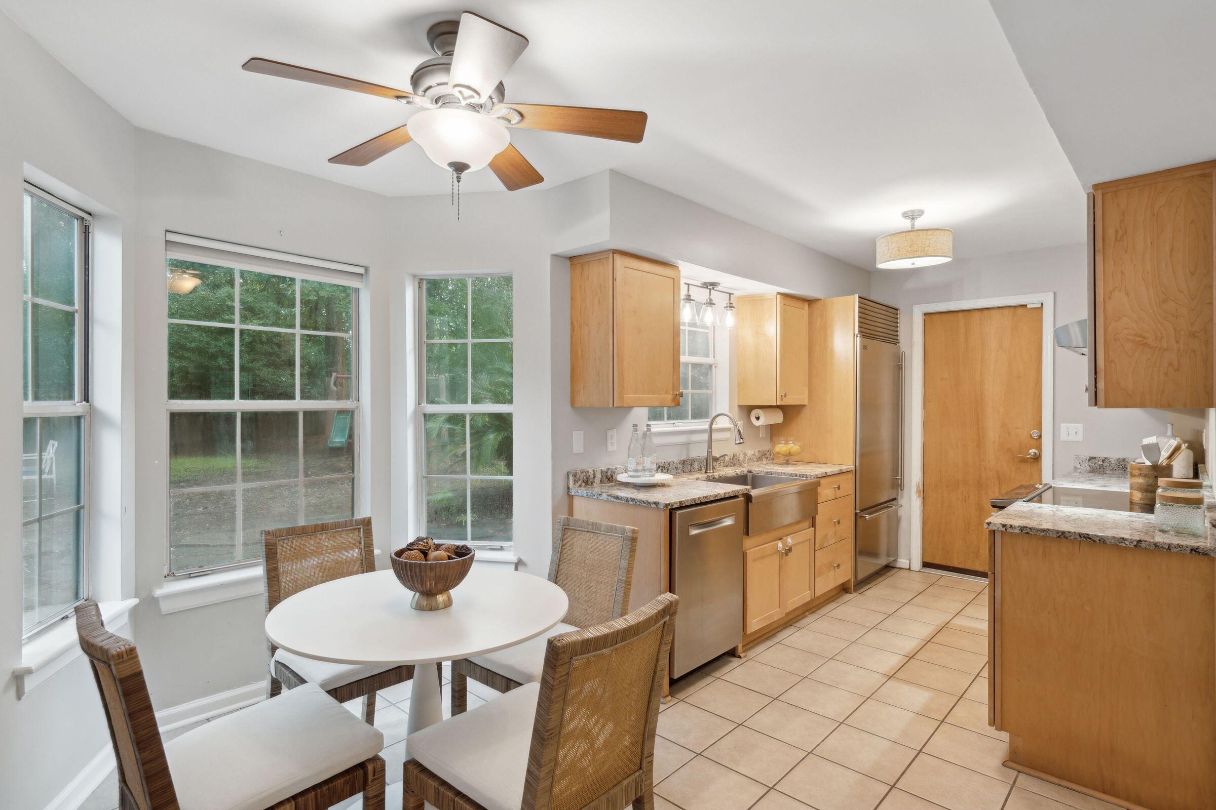 543 Castle Hall Road Mount Pleasant, SC 29464 - Photo 20 of 58 543CastleHallRd-KeenEyeMarketing-016