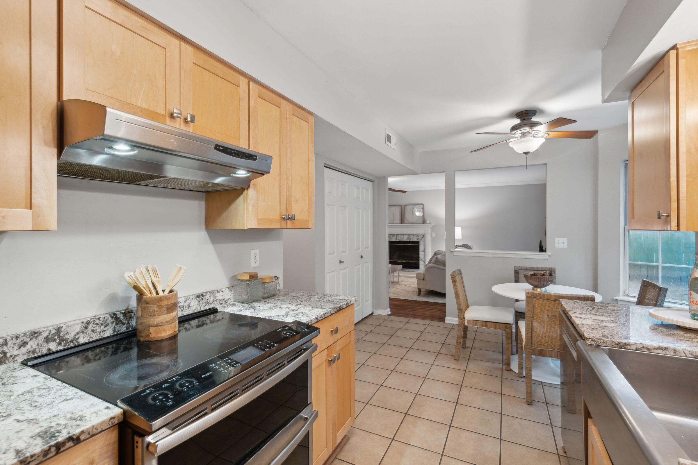 543 Castle Hall Road Mount Pleasant, SC 29464 - Photo 25 of 58 543CastleHallRd-KeenEyeMarketing-024